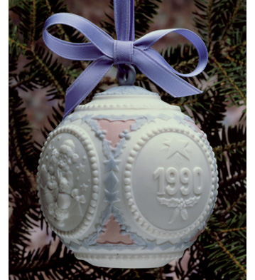 1990 Christmas Ball (l.e. Lladro Figurine