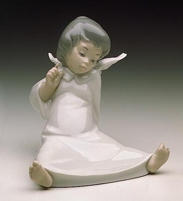 Angel Wondering Lladro Figurine