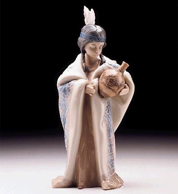 Ceremonial Princess Lladro Figurine
