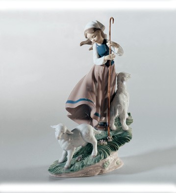 Country Life Lladro Figurine