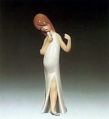Girl Singer Lladro Figurine