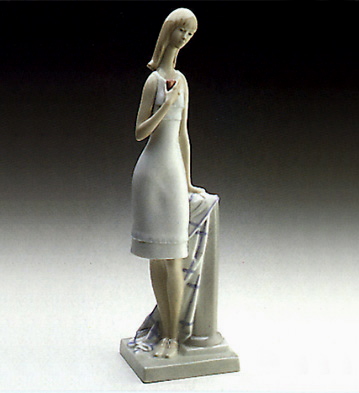 Girl With Heart Lladro Figurine