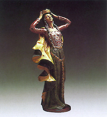 Lady Macbeth Lladro Figurine