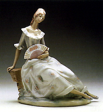 Lady With Fan Lladro Figurine
