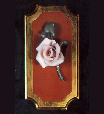 Medium Rose On Socle Lladro Figurine