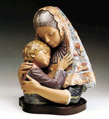 Mother In Typical Dress N Lladro Figurine