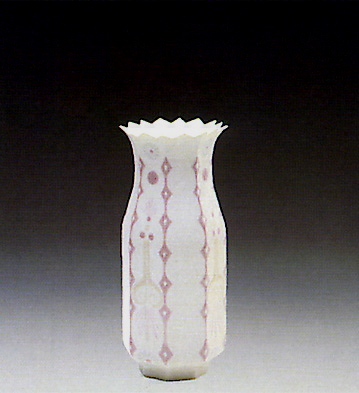 Octagonal Flower Vase Lladro Figurine