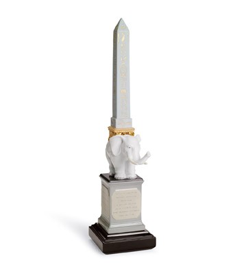 Pulcino Obelisk (golden White Left) Lladro Figurine