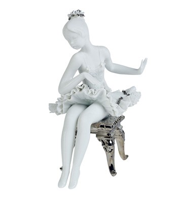 Recital (re-deco) Lladro Figurine