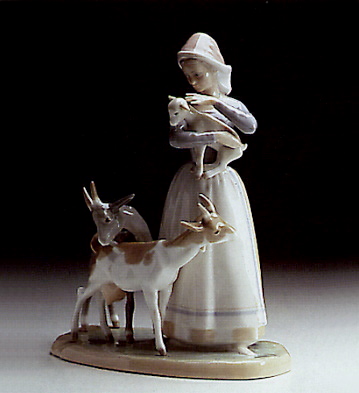 Shepherdess W/goats Lladro Figurine