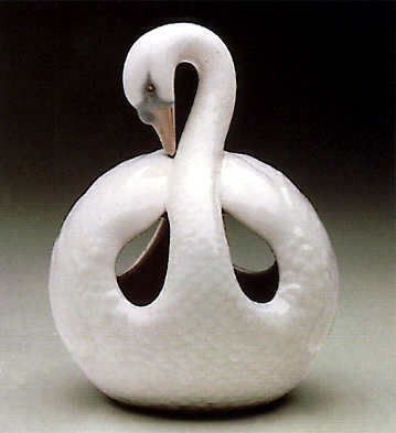 Swan Lladro Figurine