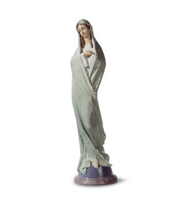 Sweet Mary Lladro Figurine