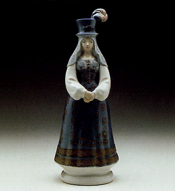 Woman W/ Traditional Dress Lladro Figurine
